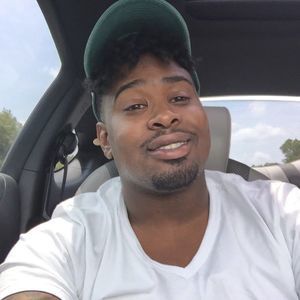 Meet your Posher, Dominic